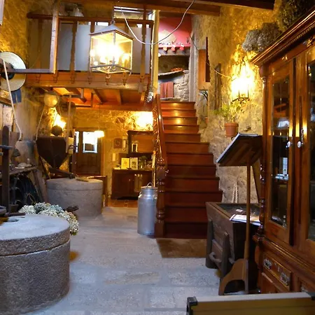 Aldea Os Muinos Country house *