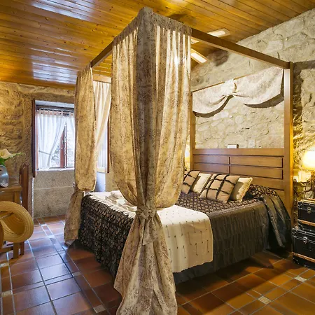 Kır Evi Aldea Os Muinos